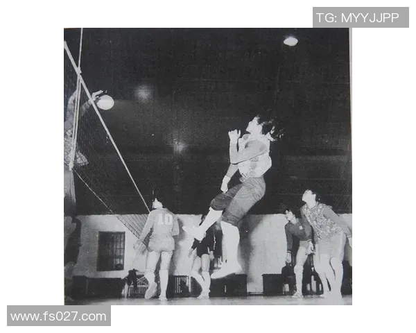 张蓉芳的艺术人生探索与创新之路：从传统到现代的跨越与融合