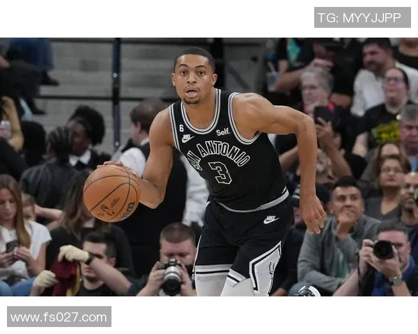 文班亚马新秀赛季表现惊艳场均数据领跑同届球员 文班亚马新秀赛季表现惊艳场均数据领跑同届球员